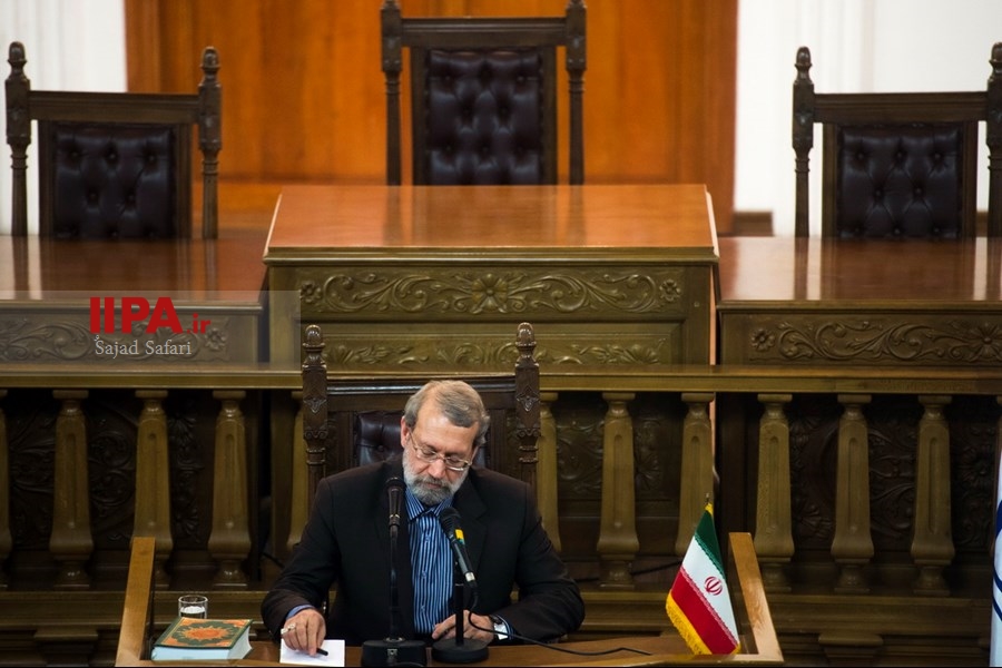   نشست خبری رئیس مجلس شورای اسلامی