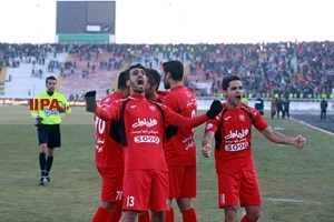 دیدار  دو تیم پرسپولیس  تهران و پدیده مشهد