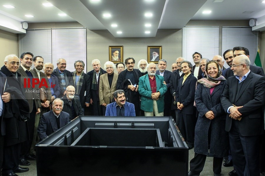   دیدار هنرمندان با وزیر ارشاد 