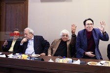   دیدار هنرمندان با وزیر ارشاد 