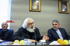   دیدار هنرمندان با وزیر ارشاد 