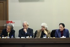   دیدار هنرمندان با وزیر ارشاد 
