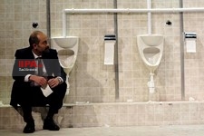   نمایش کلاغ