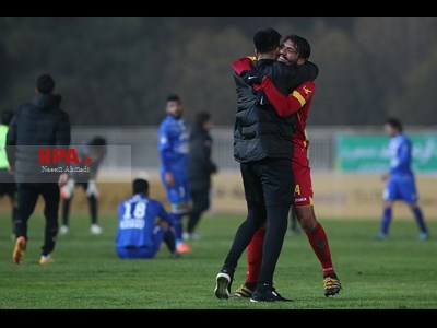 دیدار دو تیم نفت تهران و استقلال تهران