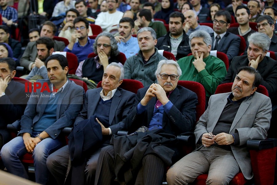   رونمایی از کتاب سید جواد طباطبایی