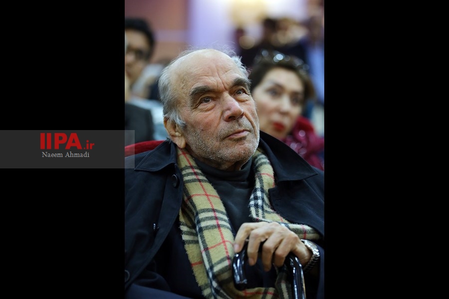   رونمایی از کتاب سید جواد طباطبایی