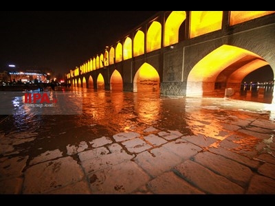 آب به زاینده رود رسید