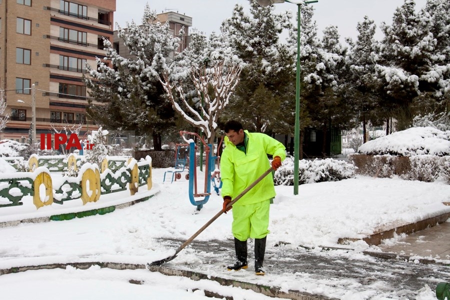   بارش برف زمستانی در تهران 