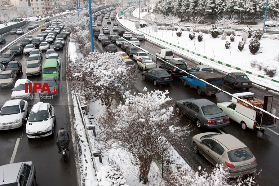   بارش برف زمستانی در تهران 