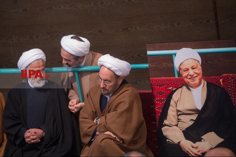   مراسم بزرگداشت آیت‌الله هاشمی رفسنجانی در حسینیه جماران