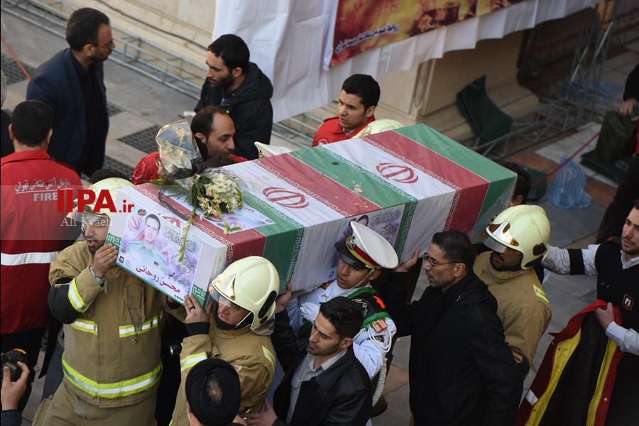   تشییع پیکر شهدای آتش‌نشان حادثه پلاسکو-1