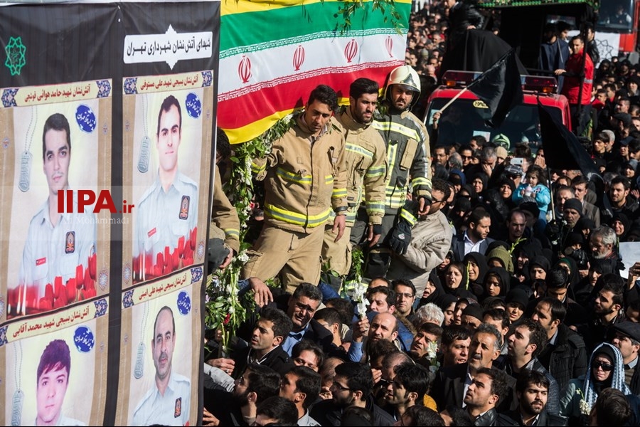    تشییع پیکر شهدای آتش‌نشان حادثه پلاسکو 3
