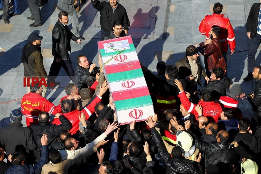   تشییع پیکر شهدای آتش‌نشان حادثه پلاسکو2