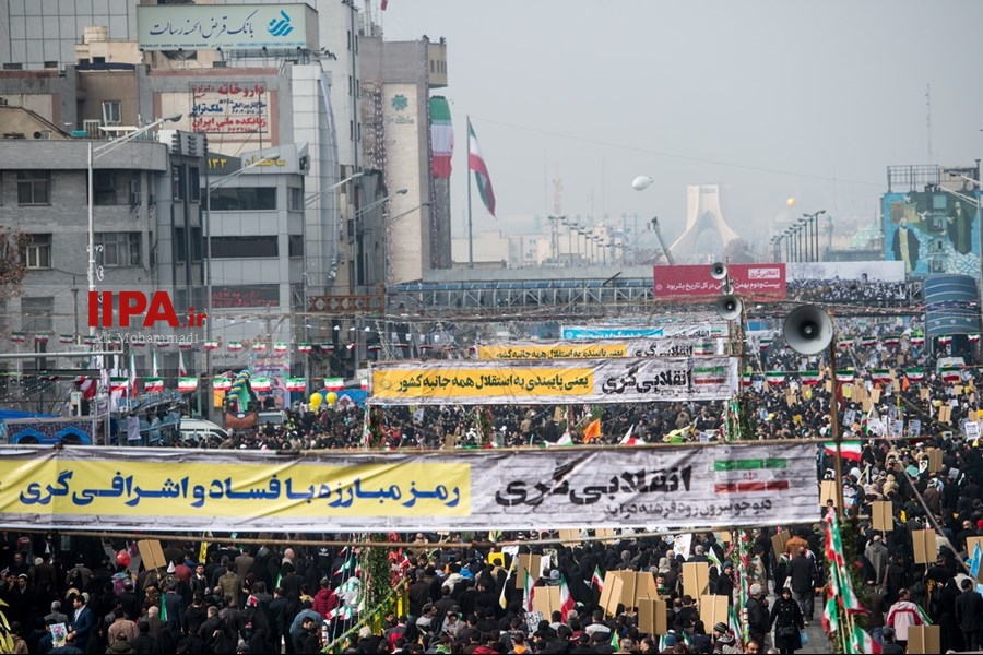   راهپیمایی 22 بهمن در تهران 