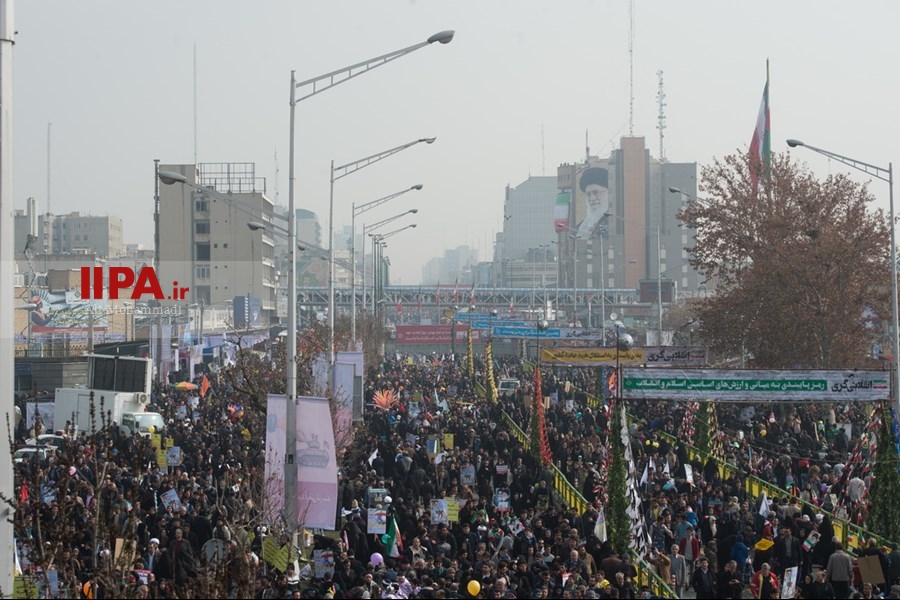   راهپیمایی 22 بهمن در تهران 