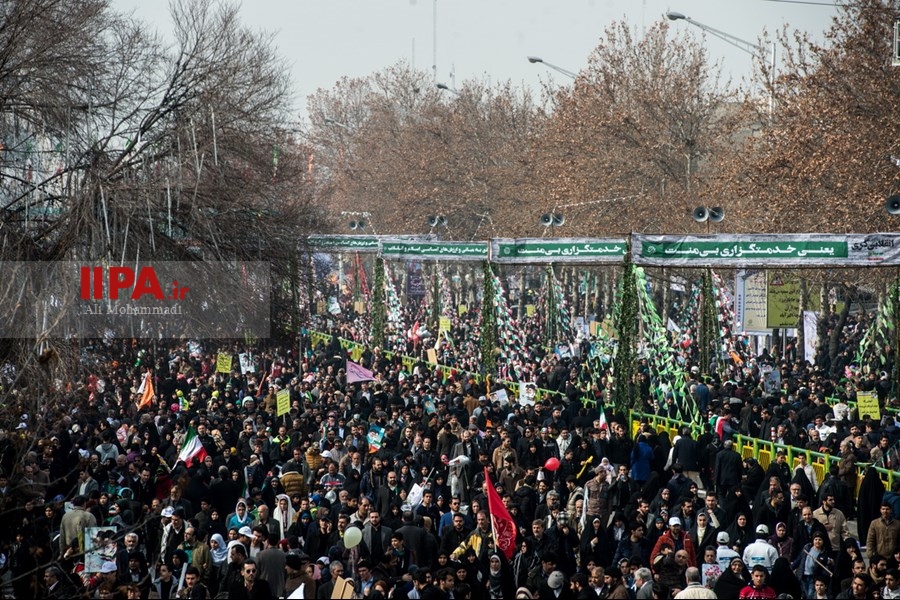   راهپیمایی 22 بهمن در تهران 