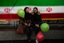   در حاشیه  راهپیمایی 22 بهمن در تهران 