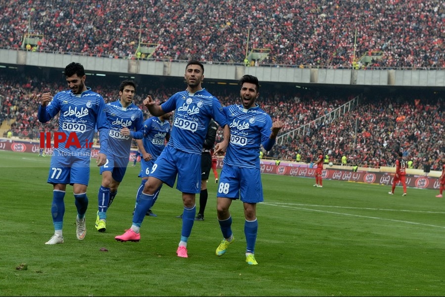   هفته بیست و یکم لیگ برتر/دیدار تیمهای استقلال و پرسپولیس (2)