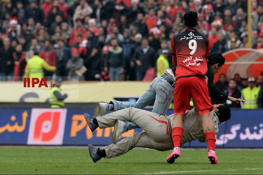   هفته بیست و یکم لیگ برتر/دیدار تیمهای استقلال و پرسپولیس (2)
