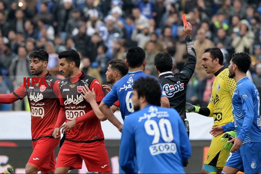   هفته بیست و یکم لیگ برتر/دیدار تیمهای استقلال و پرسپولیس (2)