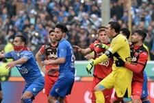   هفته بیست و یکم لیگ برتر/دیدار تیمهای استقلال و پرسپولیس (2)