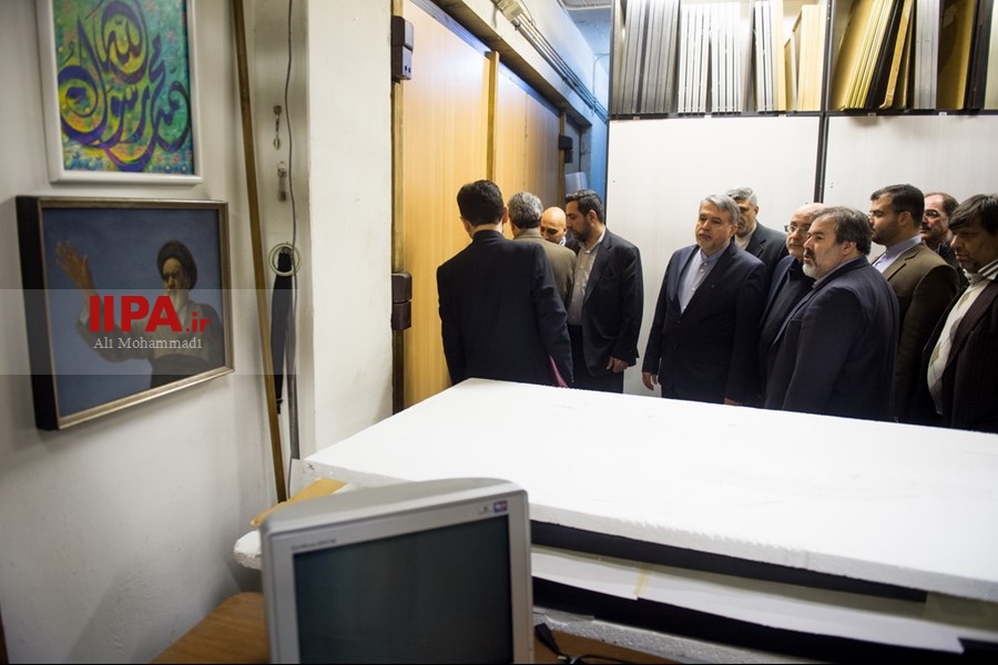   نشست وزیر ارشاد با هنرمندان حوزه تجسمی