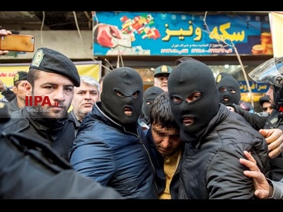 بازسازی صحنه سرقت مسلحانه از صرافی