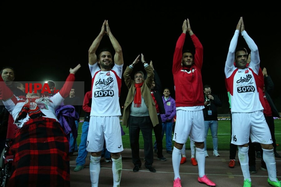   دیدار تیم‌های نفت تهران و پرسپولیس 