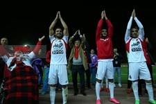   دیدار تیم‌های نفت تهران و پرسپولیس 