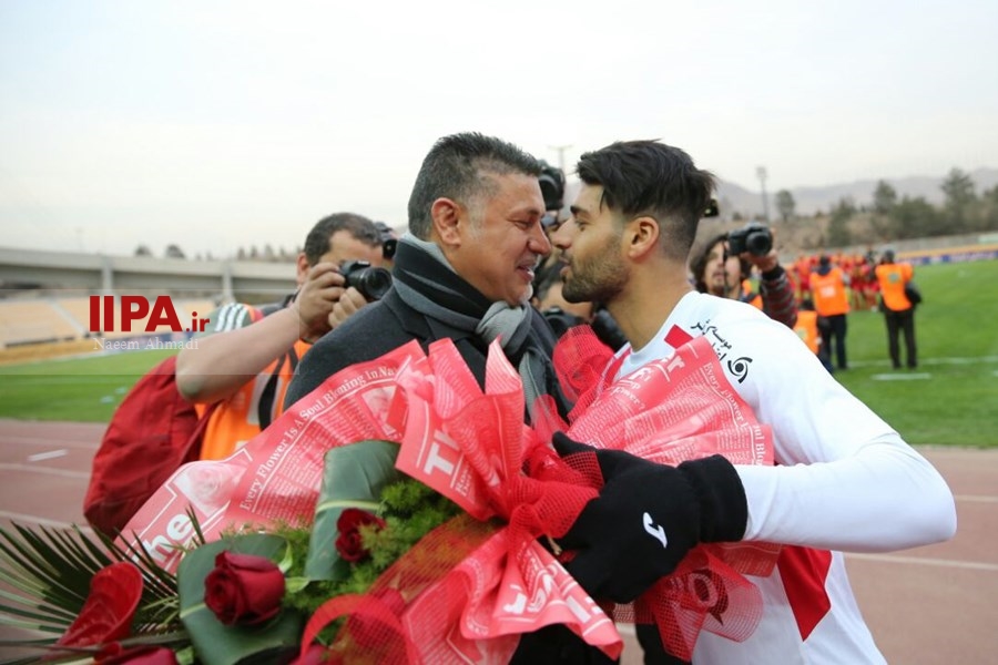   دیدار تیم‌های نفت تهران و پرسپولیس 