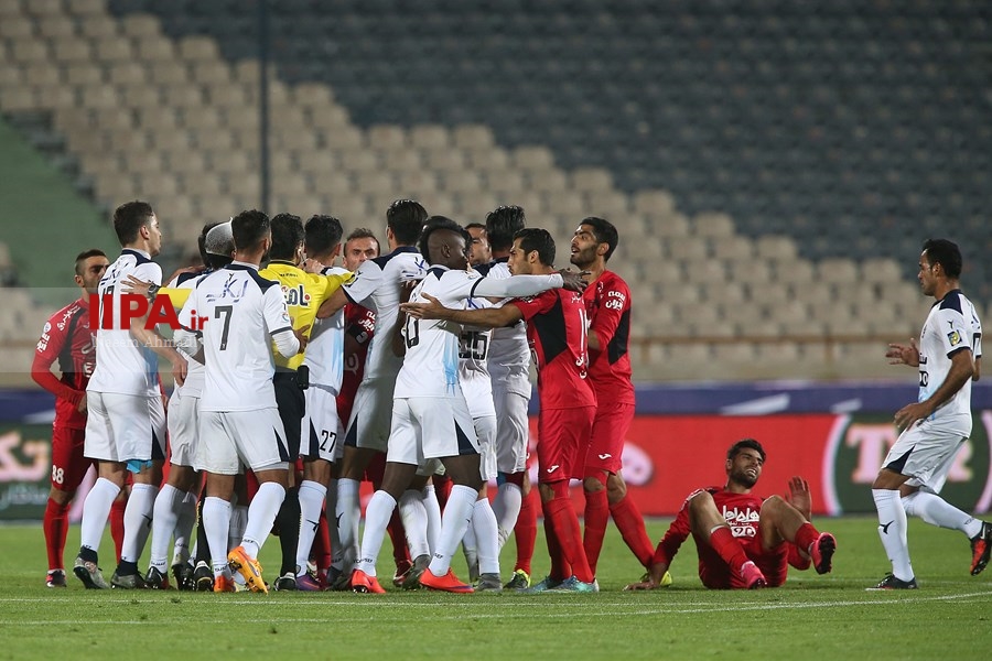   دیدار پرسپولیس و پیکان