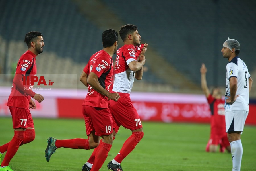    دیدار پرسپولیس و پیکان