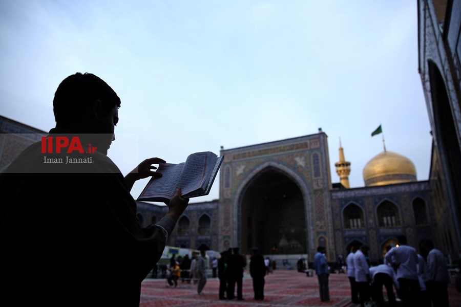   آئین معنوی اعتکاف در مسجد گوهرشاد حرم مطهر رضوی