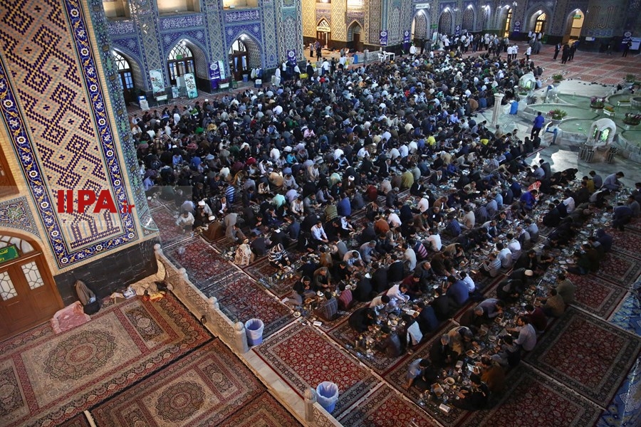   آئین معنوی اعتکاف در مسجد گوهرشاد حرم مطهر رضوی