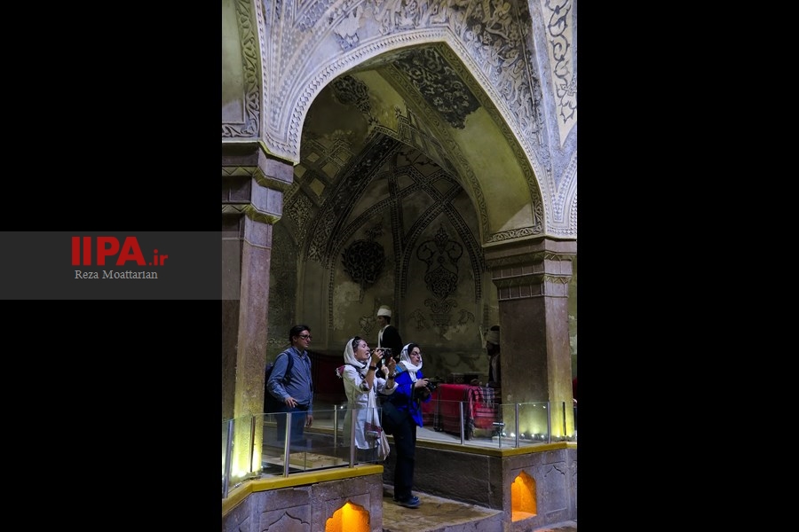   گردشگران خارجی در شیراز 