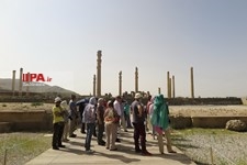   گردشگران خارجی در شیراز 