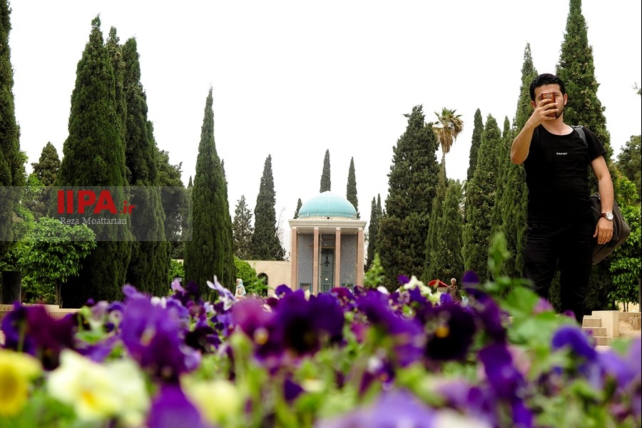   آرامگاه سعدی