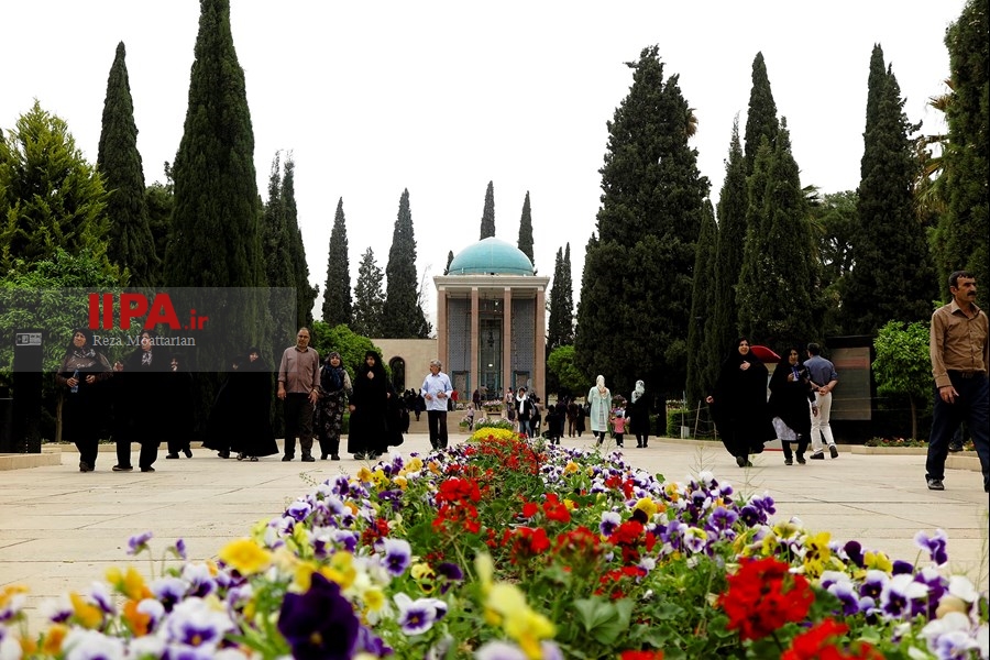   آرامگاه سعدی