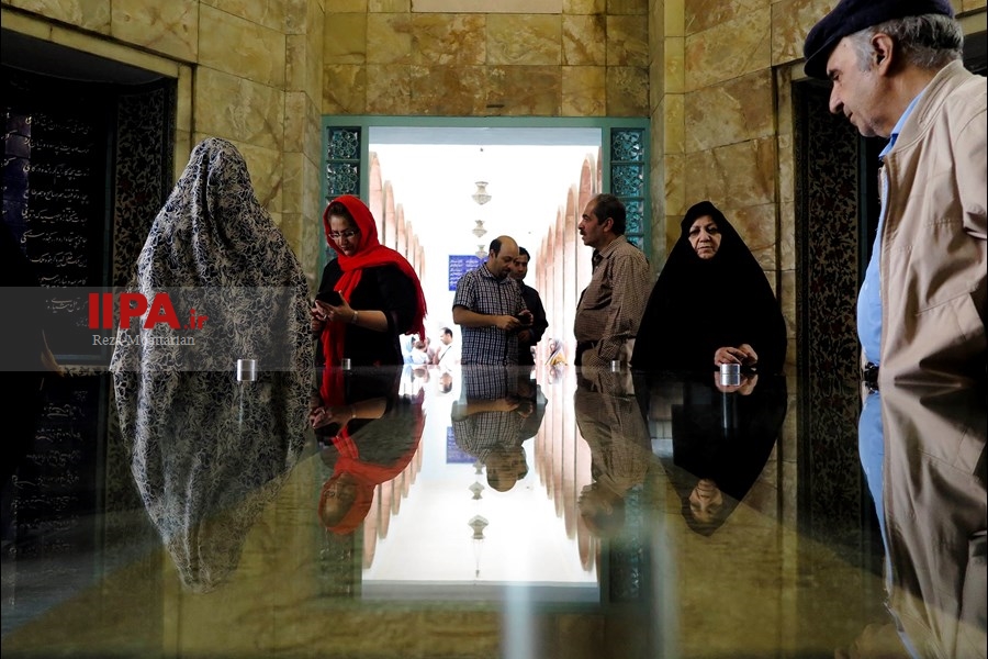   آرامگاه سعدی