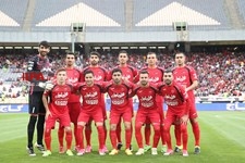    دیدار تیم های فوتبال پرسپولیس تهران و ذوب آهن اصفهان