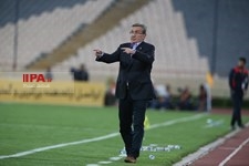    دیدار تیم های فوتبال پرسپولیس تهران و ذوب آهن اصفهان