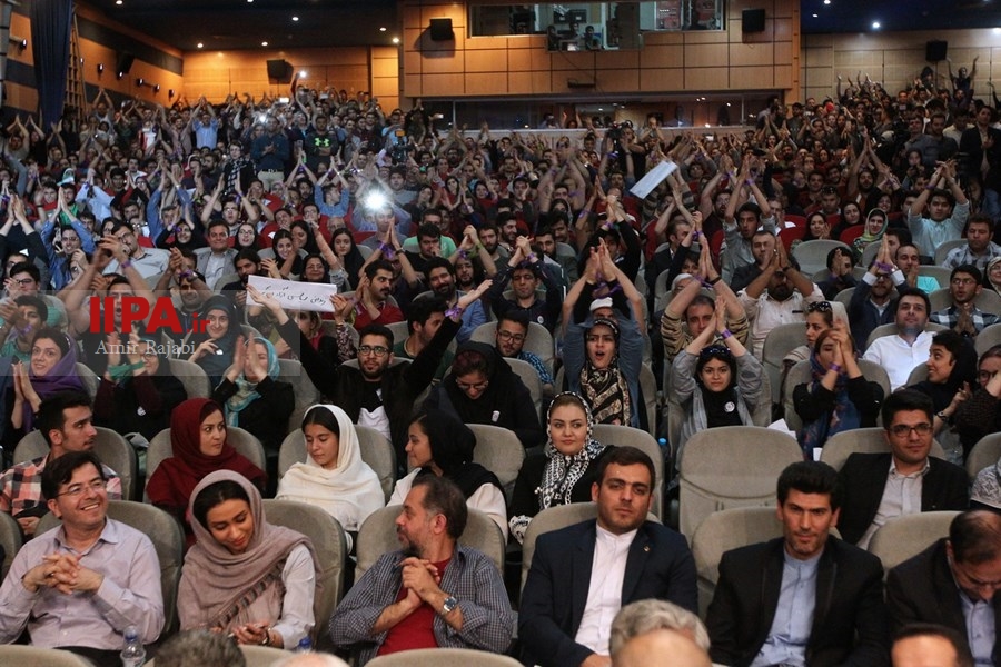   اولین گردهمایی جوانان حامی حسن روحانی
